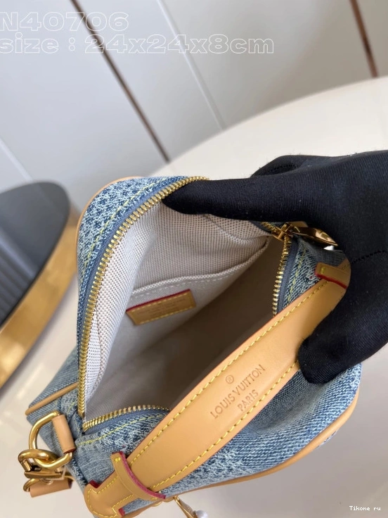 Affordable Chess LOUIS VUITTON Messenger-24*24*8CM 0812